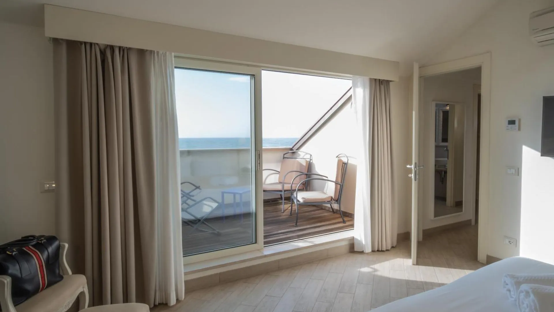 Hotel San Pietro Palace フィナーレ・リーグレ